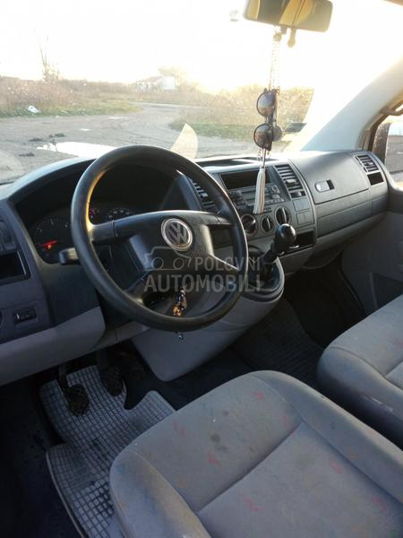 Volkswagen Transporter T5 1.9 TDI