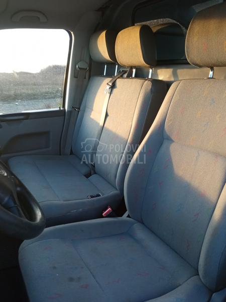 Volkswagen Transporter T5 1.9 TDI