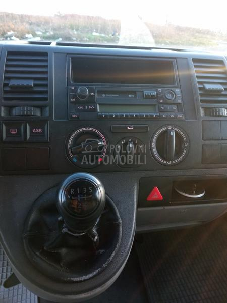 Volkswagen Transporter T5 1.9 TDI