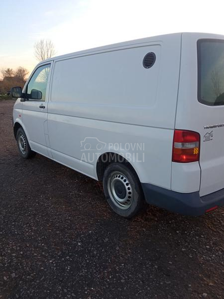 Volkswagen Transporter T5 1.9 TDI