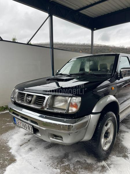Nissan Navara 