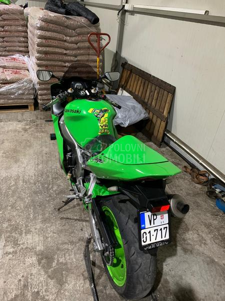 Kawasaki zx6rr