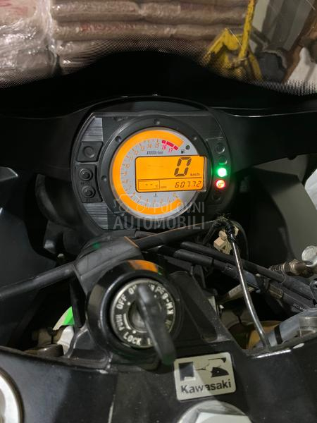 Kawasaki zx6rr