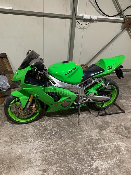 Kawasaki zx6rr