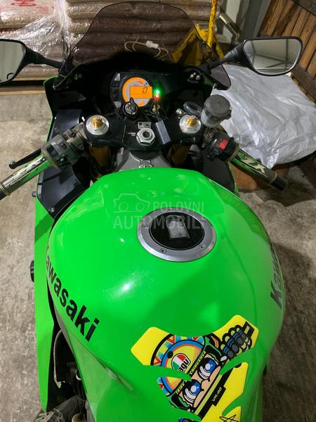 Kawasaki zx6rr