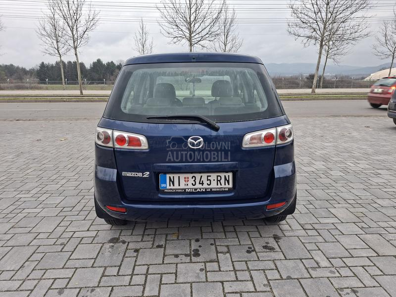 Mazda 2 