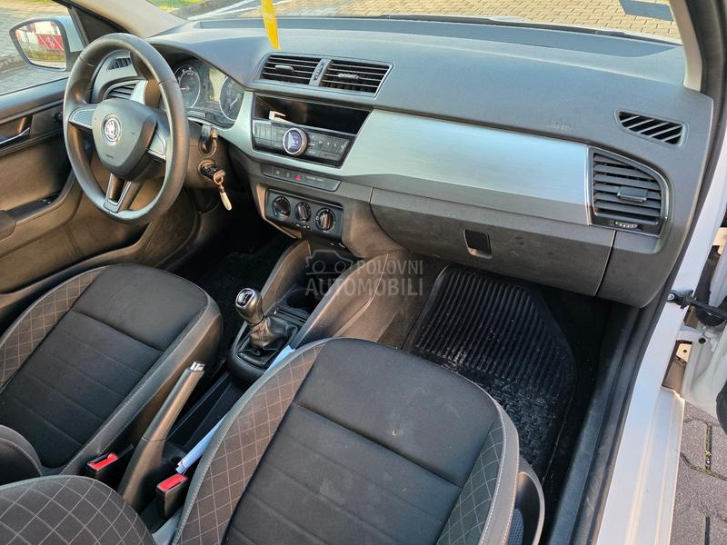 Škoda Fabia 1.0