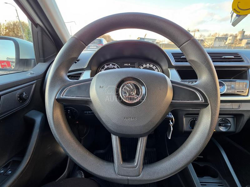 Škoda Fabia 1.0