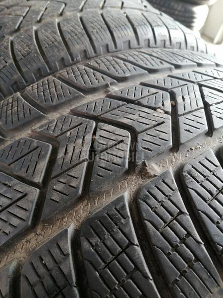 Pirelli 235/55 R18 Zimska