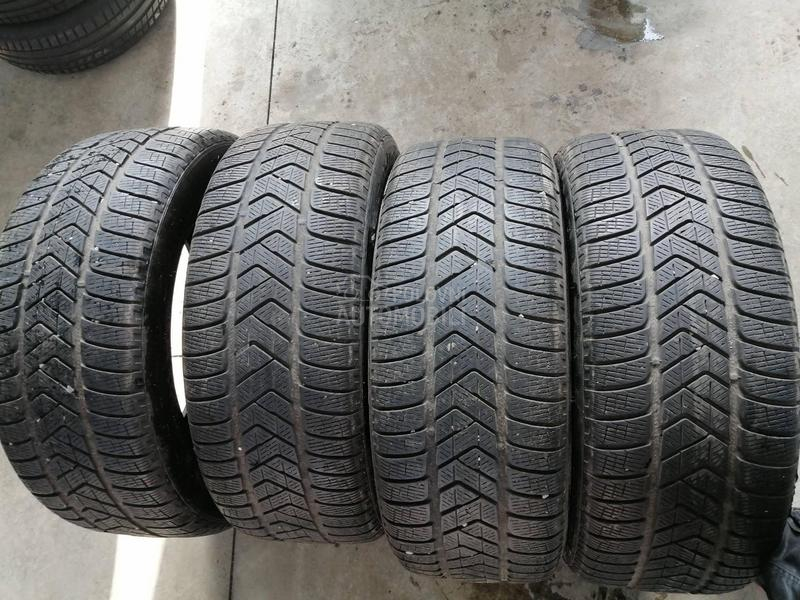 Pirelli 235/55 R18 Zimska