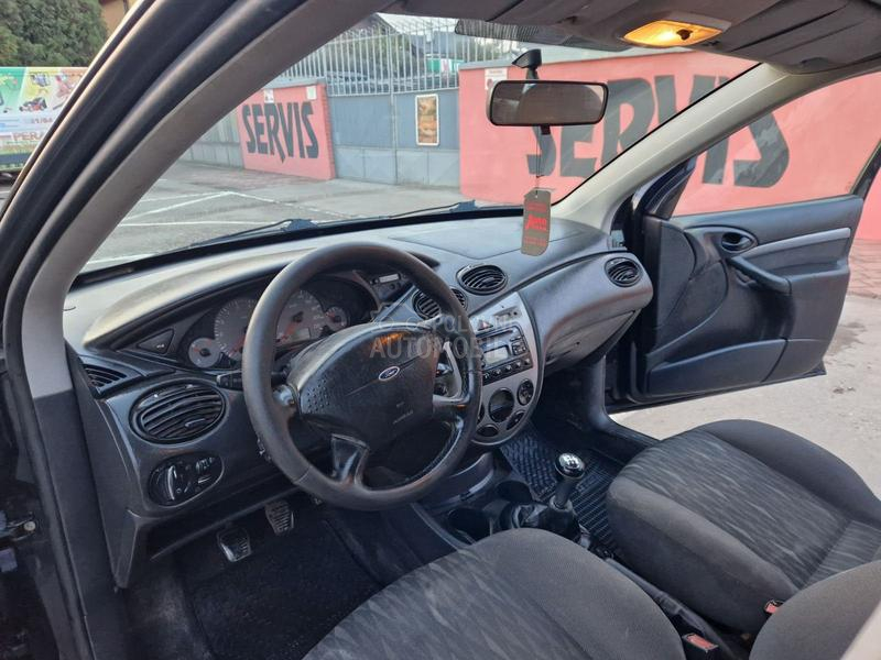 Ford Focus 1.6i