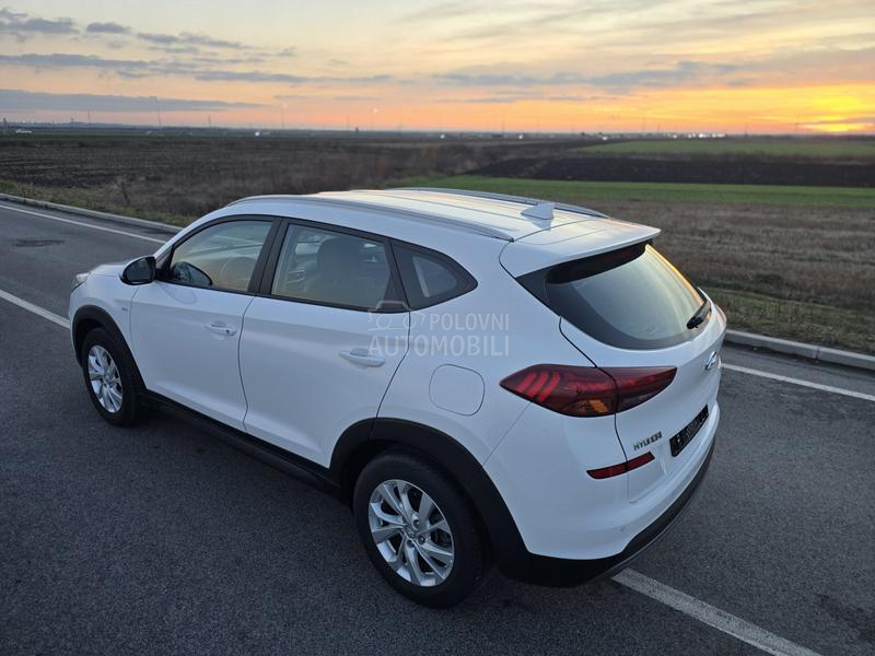 Hyundai Tucson MILD HYBRID,LED,NAV