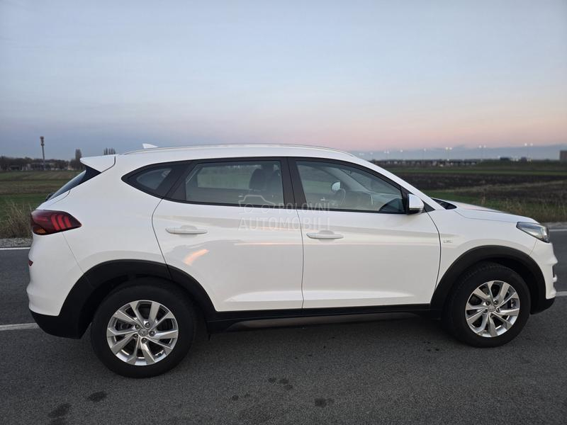 Hyundai Tucson MILD HYBRID,LED,NAV