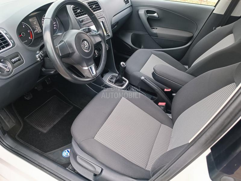 Volkswagen Polo 1.2TDI  2013 KAMERA