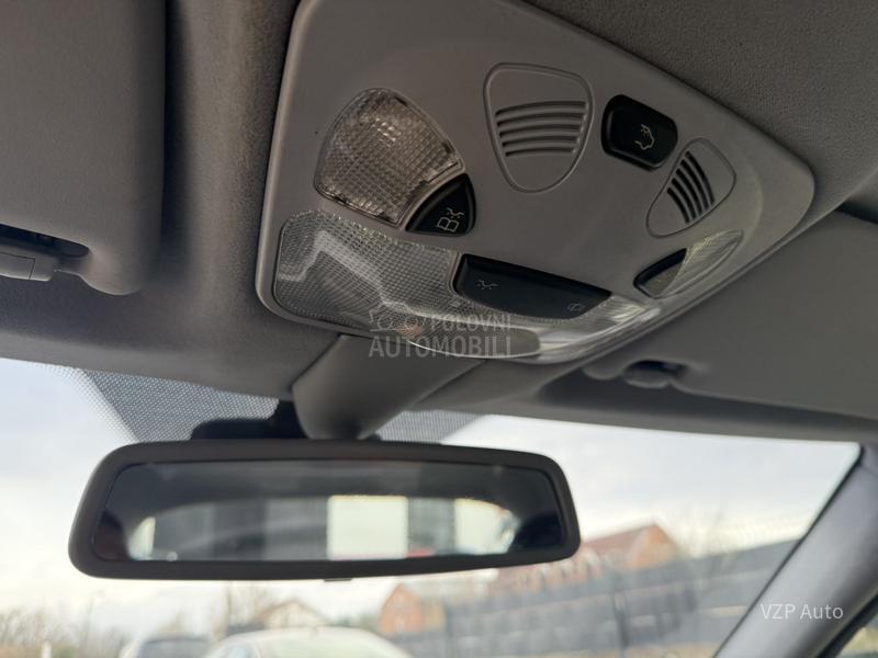 Mercedes Benz C 180 2.0 ELEGANCE