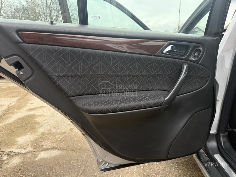 Mercedes Benz C 180 2.0 ELEGANCE