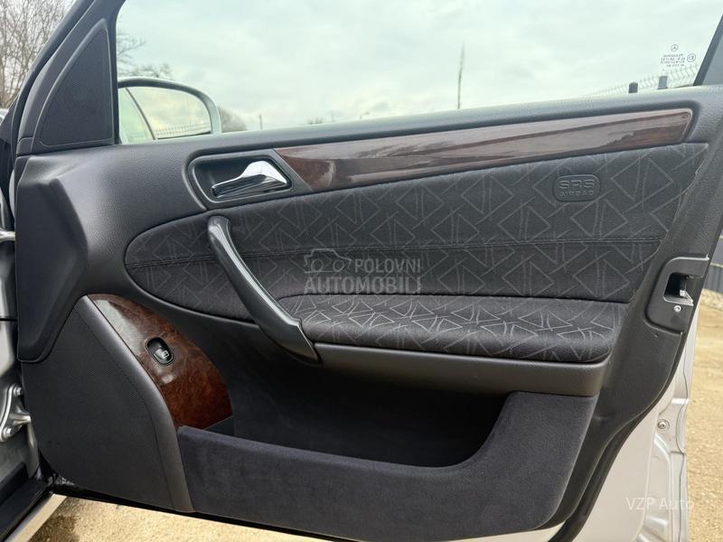 Mercedes Benz C 180 2.0 ELEGANCE