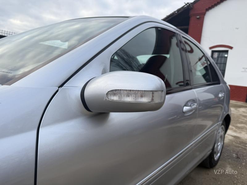 Mercedes Benz C 180 2.0 ELEGANCE