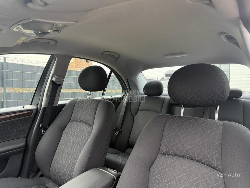 Mercedes Benz C 180 2.0 ELEGANCE