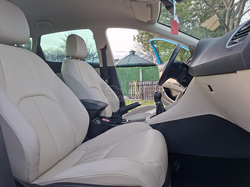 Seat Leon 1.6  SPORT/MATRIX