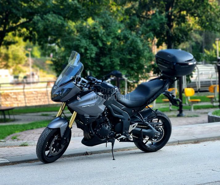Triumph Tiger 1050