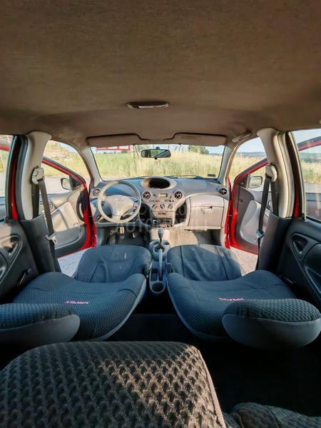 Toyota Yaris 1.0 vvti