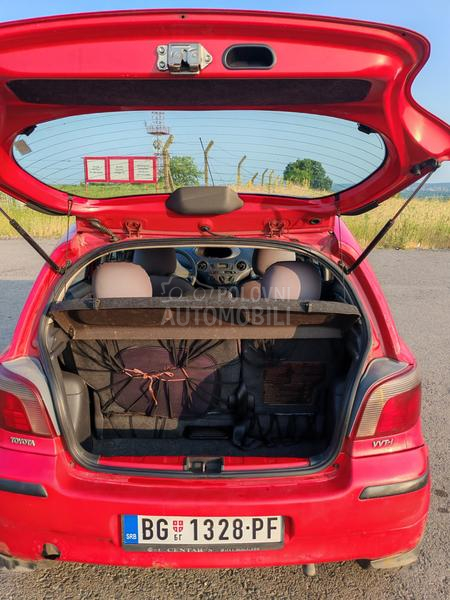 Toyota Yaris 1.0 vvti