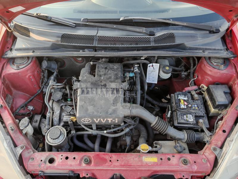 Toyota Yaris 1.0 vvti