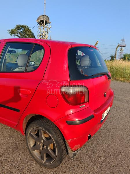 Toyota Yaris 1.0 vvti