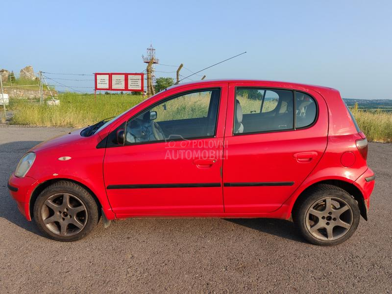 Toyota Yaris 1.0 vvti