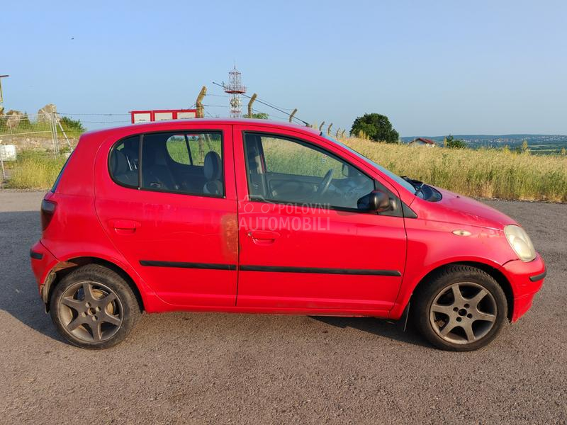 Toyota Yaris 1.0 vvti