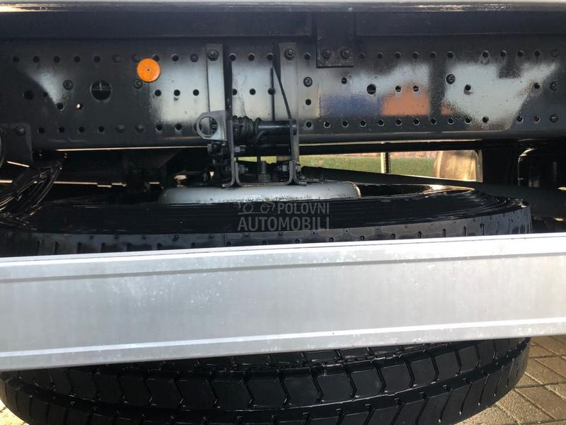 Mercedes Benz Axor 1828