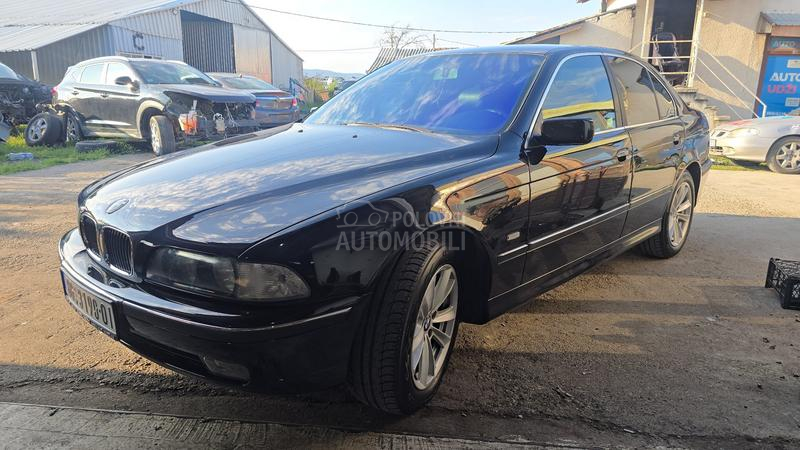 BMW 528 