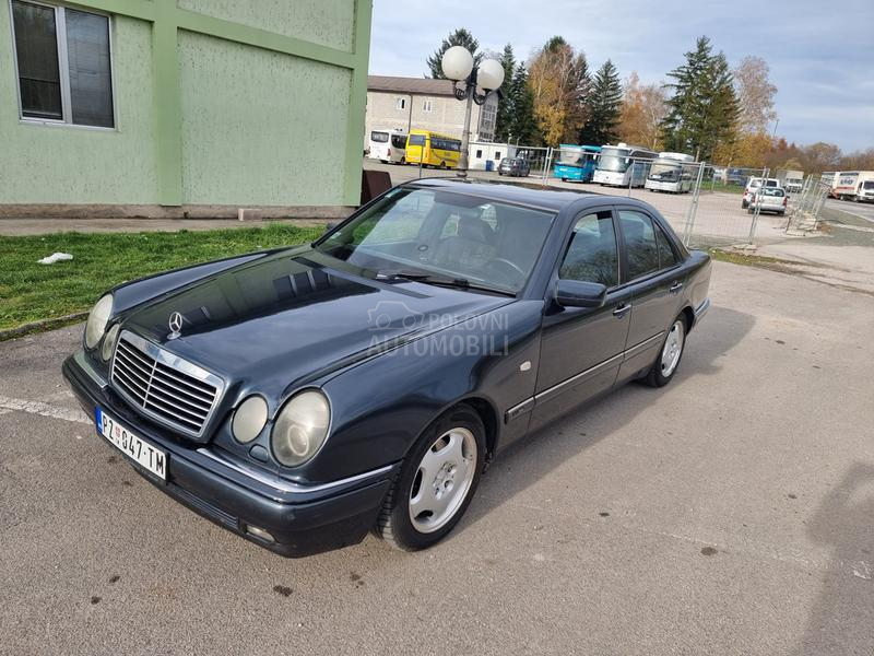 Mercedes Benz E 290 