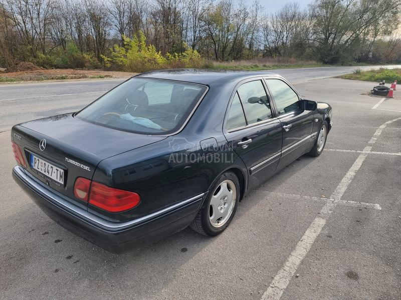 Mercedes Benz E 290 
