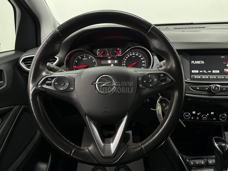 Opel Crossland X  1.2 INNOVATION AUT