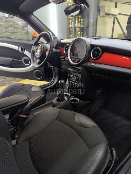 MINI John Cooper Works 1.6