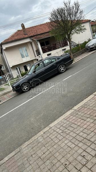 BMW 520 