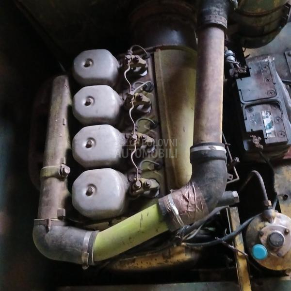 New Holland Clajson M89