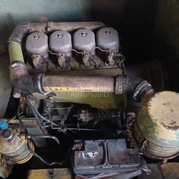 New Holland Clajson M89