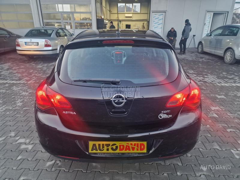 Opel Astra J 1.7CDTI SVAJCARSKA