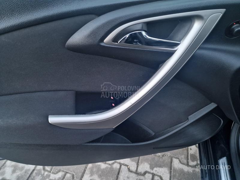 Opel Astra J 1.7CDTI SVAJCARSKA