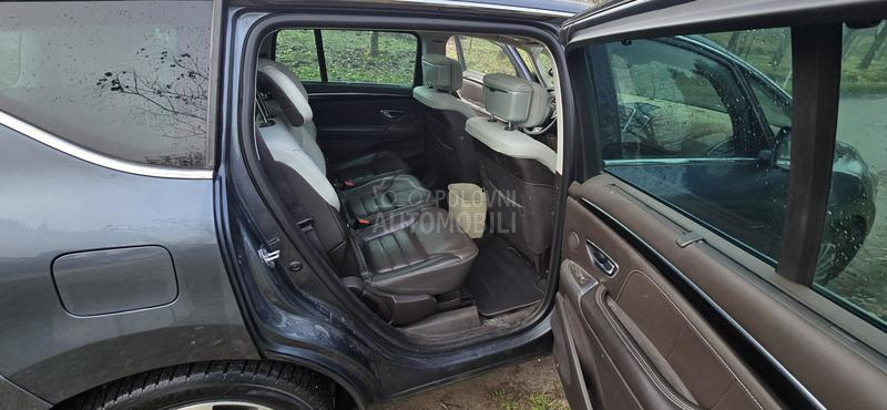 Renault Espace Initiale Paris