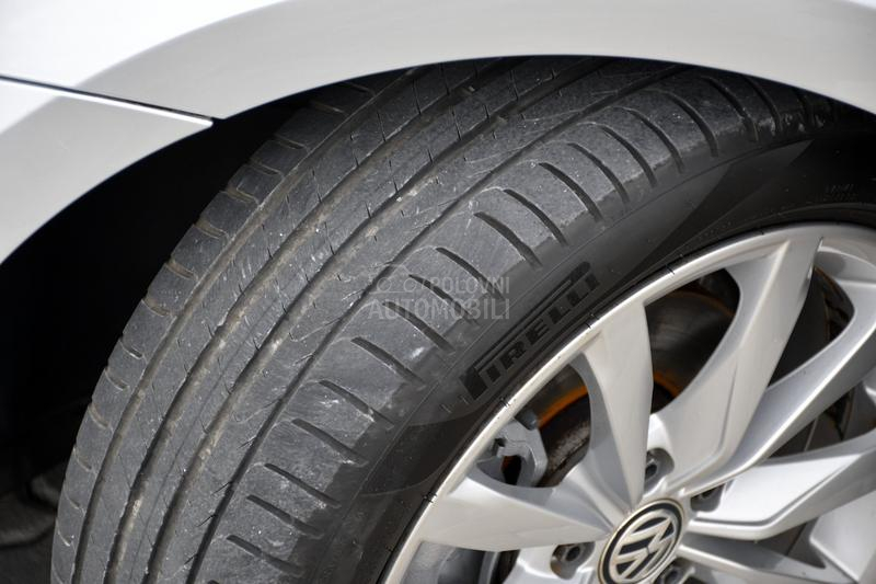 Volkswagen Golf 7 1.4TSI / R-line / CH