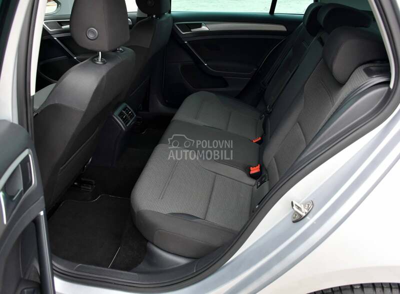 Volkswagen Golf 7 1.4TSI / R-line / CH
