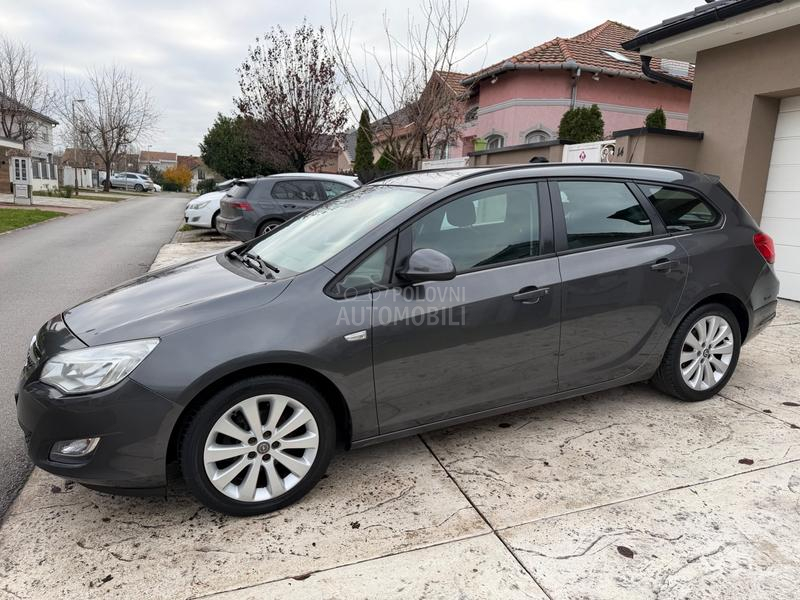 Opel Astra J 1.3CDTI ECOFLEX