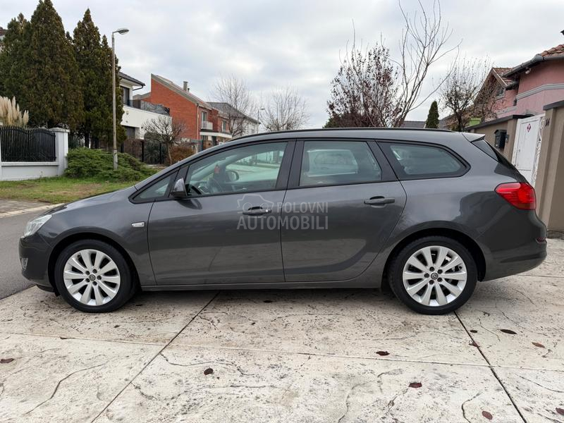Opel Astra J 1.3CDTI ECOFLEX