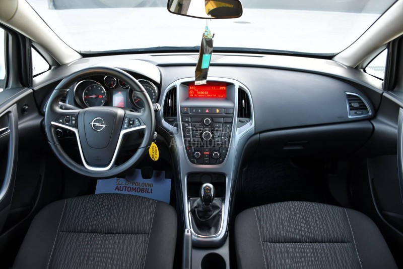Opel Astra J 1.4 / PLIIN / N0VA
