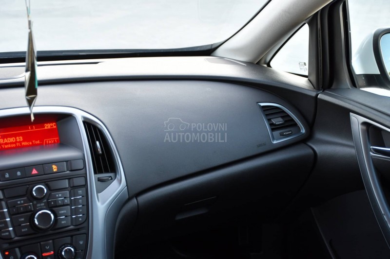 Opel Astra J 1.4 / PLIIN / N0VA