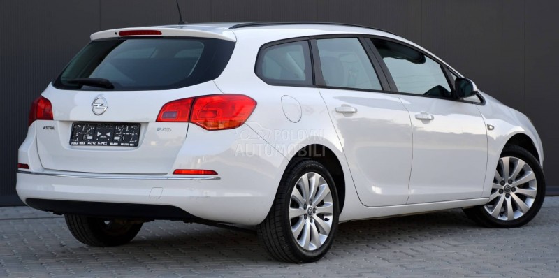 Opel Astra J 1.4 / PLIIN / N0VA